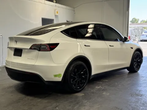 More photos of 2022 Tesla Model Y Long Range at Premium Autos - Norco, CA