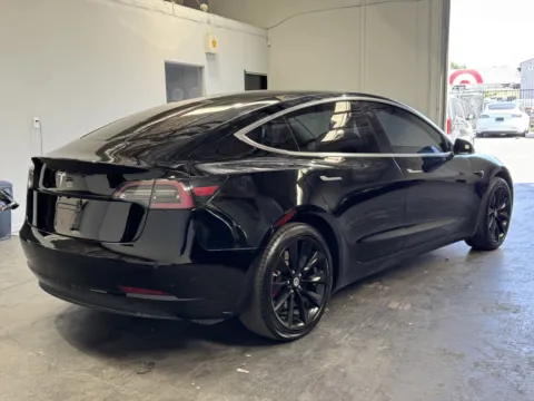 More photos of 2018 Tesla Model 3 at Premium Autos - Norco, CA