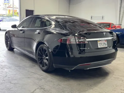 Photos of 2014 Tesla Model S for sale in Norco, CA at Premium Autos - Norco