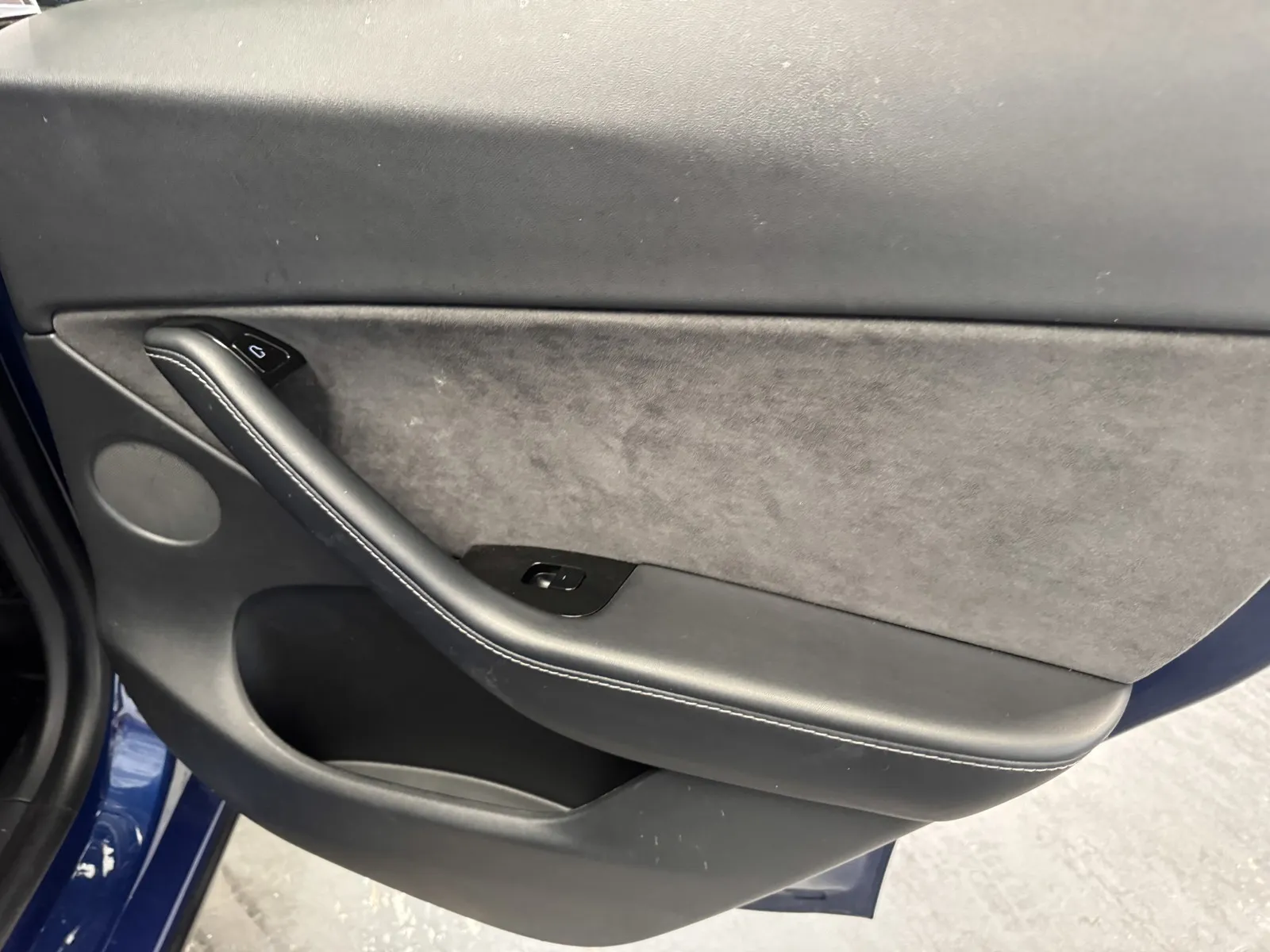 Tesla Model Y photo 9