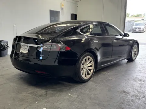 More photos of 2016 Tesla Model S at Premium Autos - Norco, CA