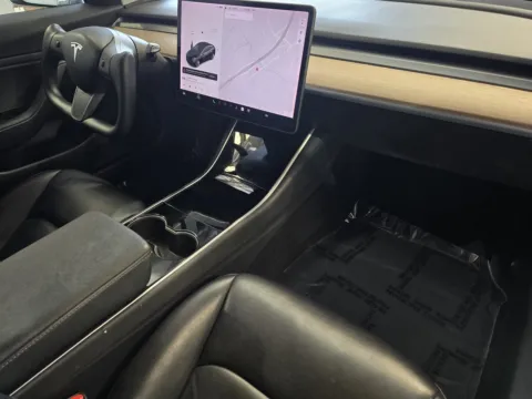 More photos of 2019 Tesla Model 3 STANDARD PLUS at Premium Autos - Norco, CA