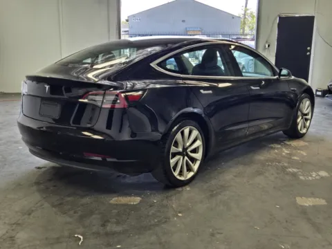 More photos of 2019 Tesla Model 3 STANDARD PLUS at Premium Autos - Norco, CA