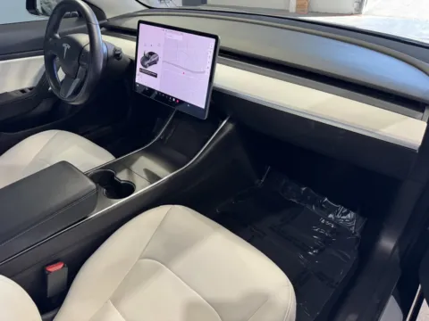 More photos of 2018 Tesla Model 3 Long Range at Premium Autos - Norco, CA