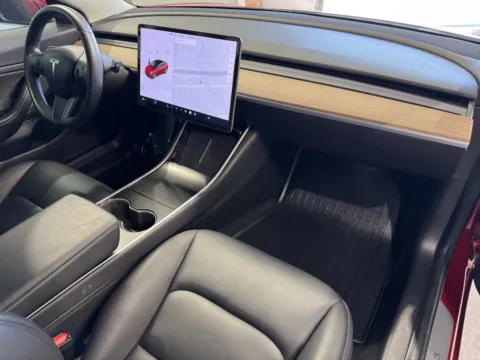 More photos of 2018 Tesla Model 3 LONG RANGE at Premium Autos - Norco, CA