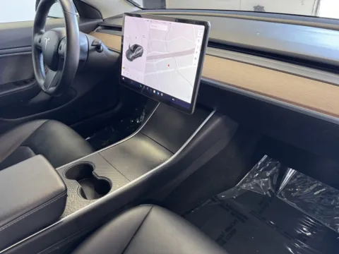 More photos of 2018 Tesla Model 3 MID RANGE at Premium Autos - Norco, CA