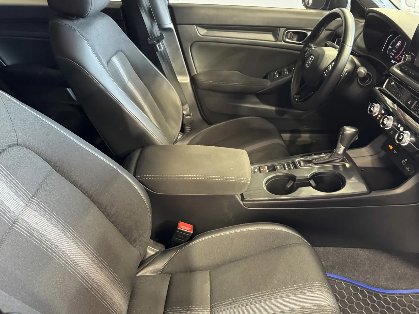 Honda Civic photo 5
