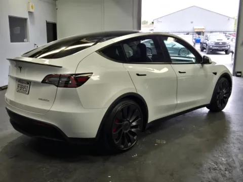 More photos of 2023 Tesla Model Y Performance at Premium Autos - Norco, CA