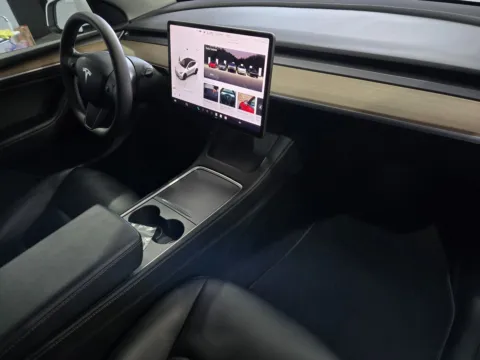 More photos of 2023 Tesla Model Y Performance at Premium Autos - Norco, CA