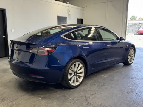 More photos of 2018 Tesla Model 3 LONG RANGE at Premium Autos - Norco, CA