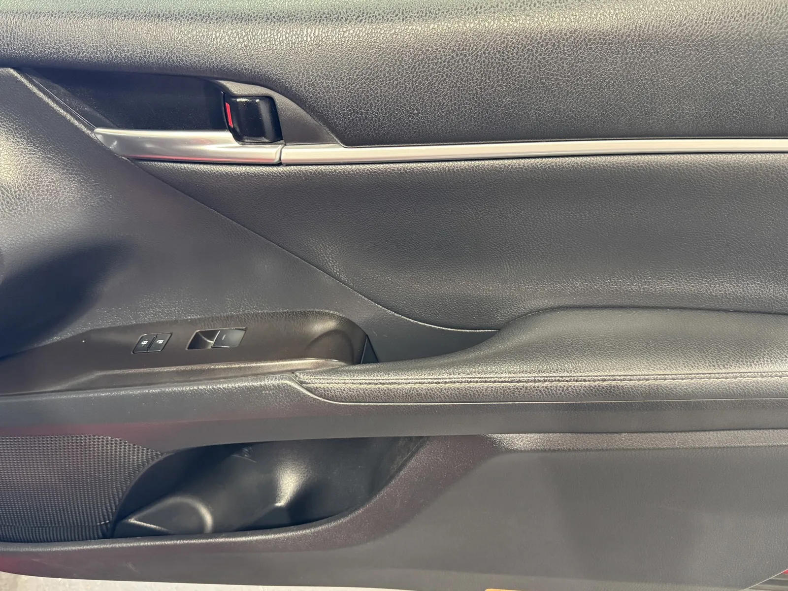Toyota Camry photo 6