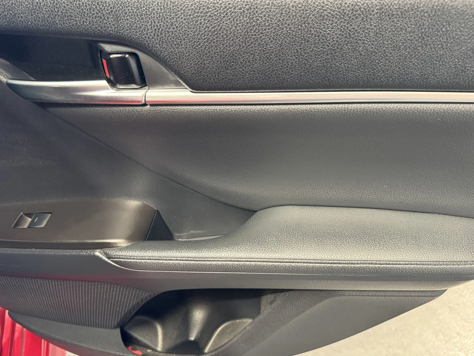 Toyota Camry photo 9