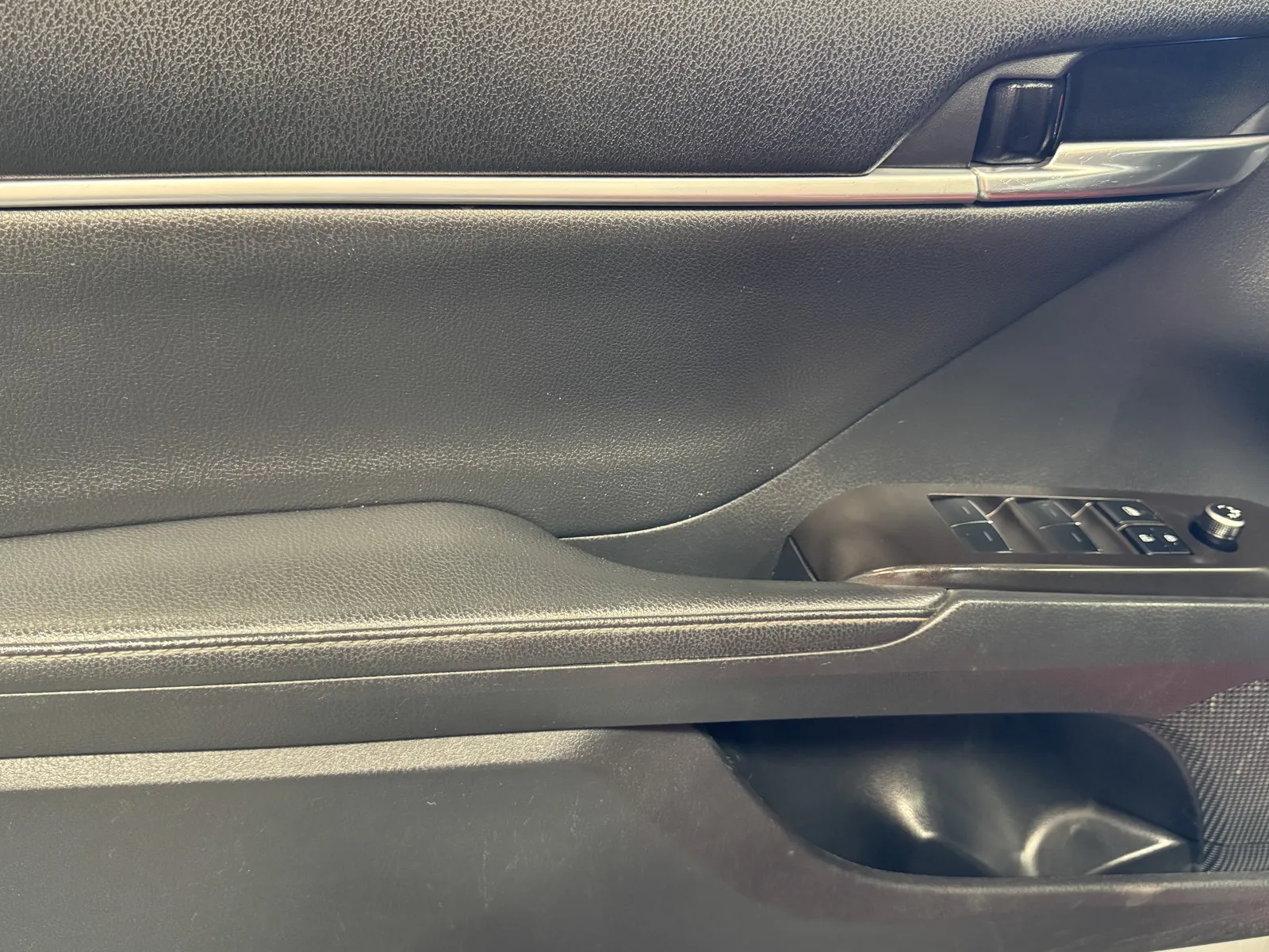 Toyota Camry photo 13