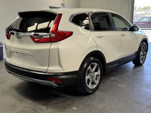 More photos of 2019 Honda CR-V EX at Premium Autos - Norco, CA