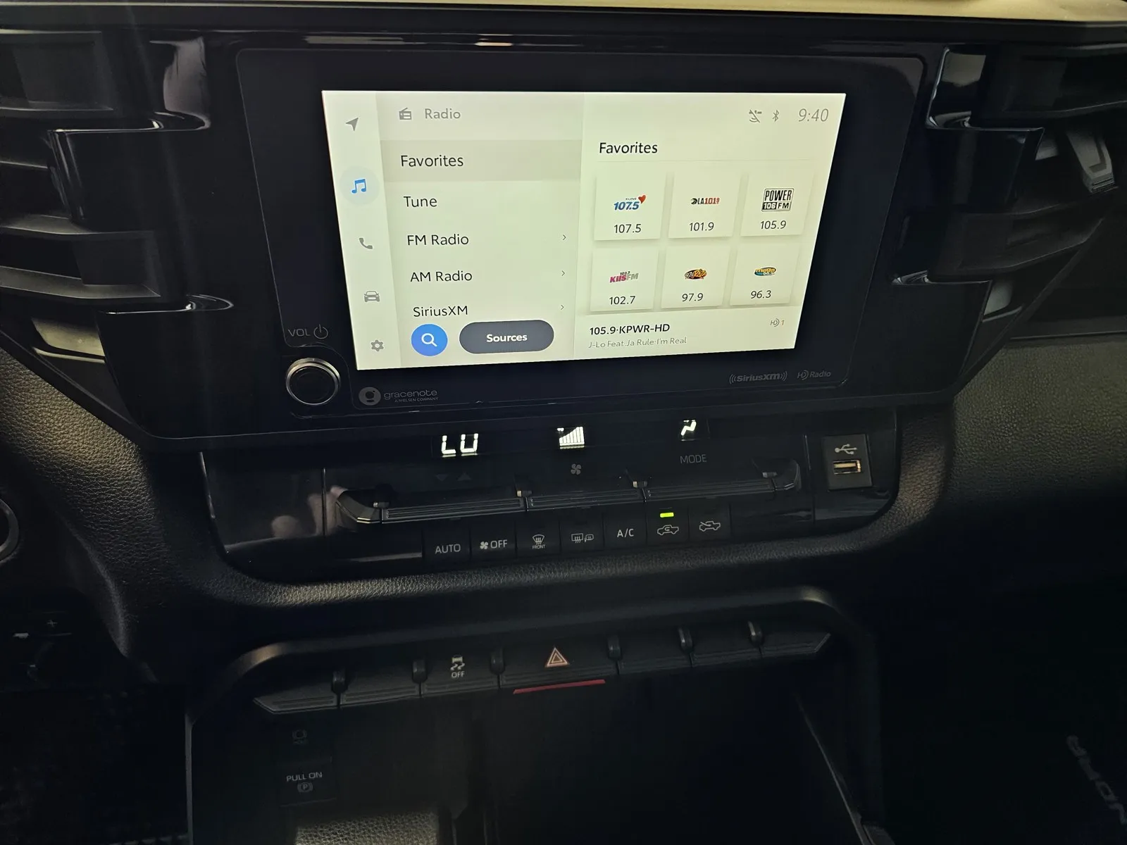 Toyota Tundra photo 21