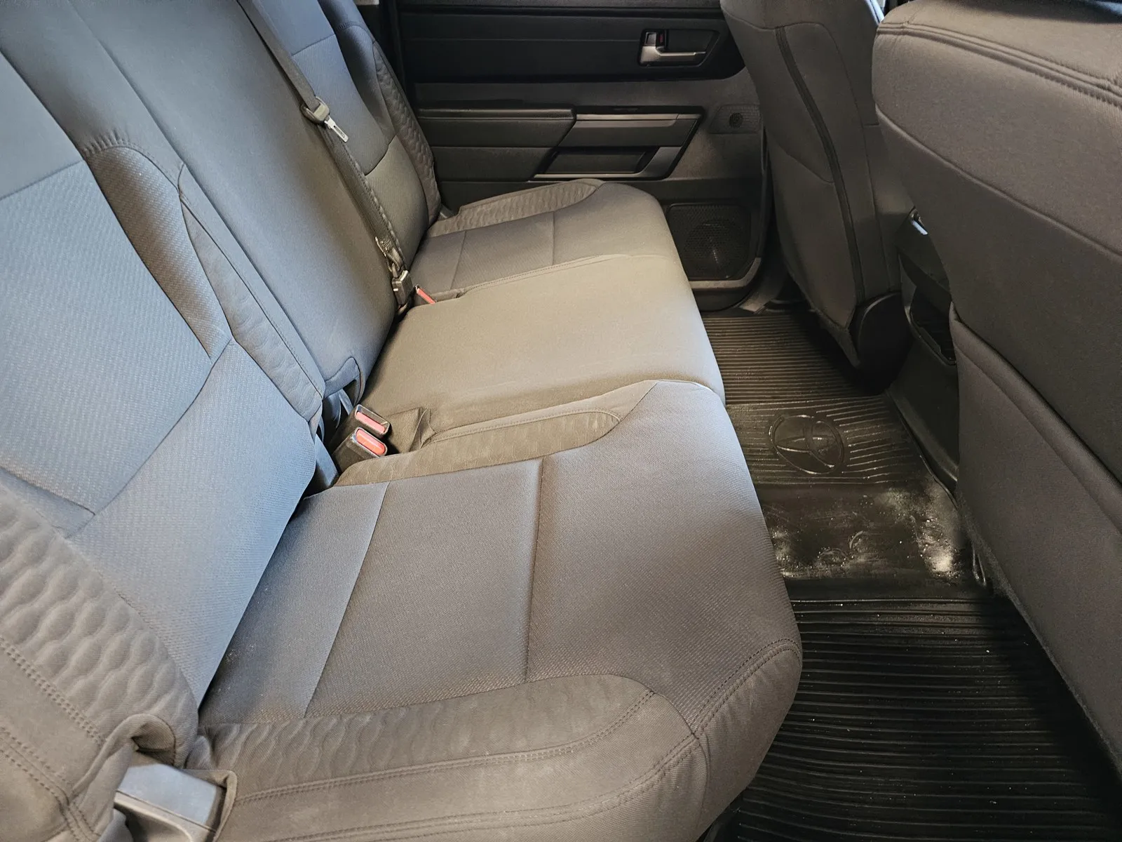 Toyota Tundra photo 9