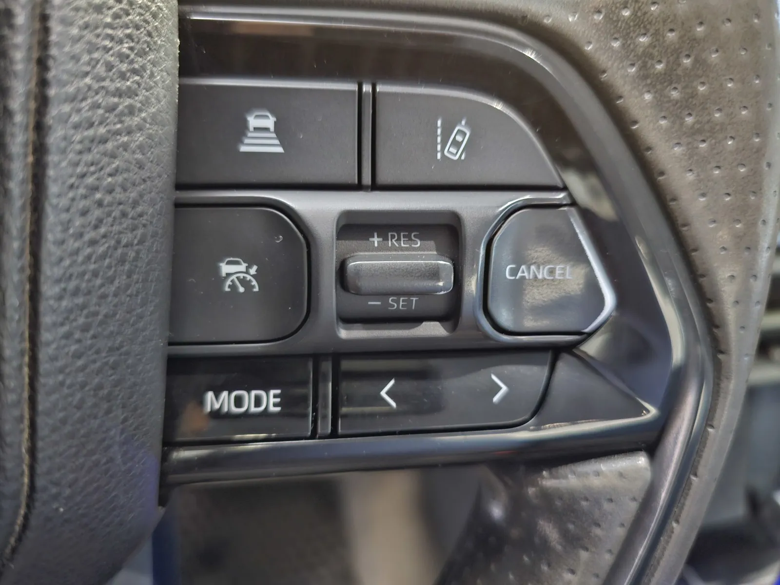 Toyota Tundra photo 18
