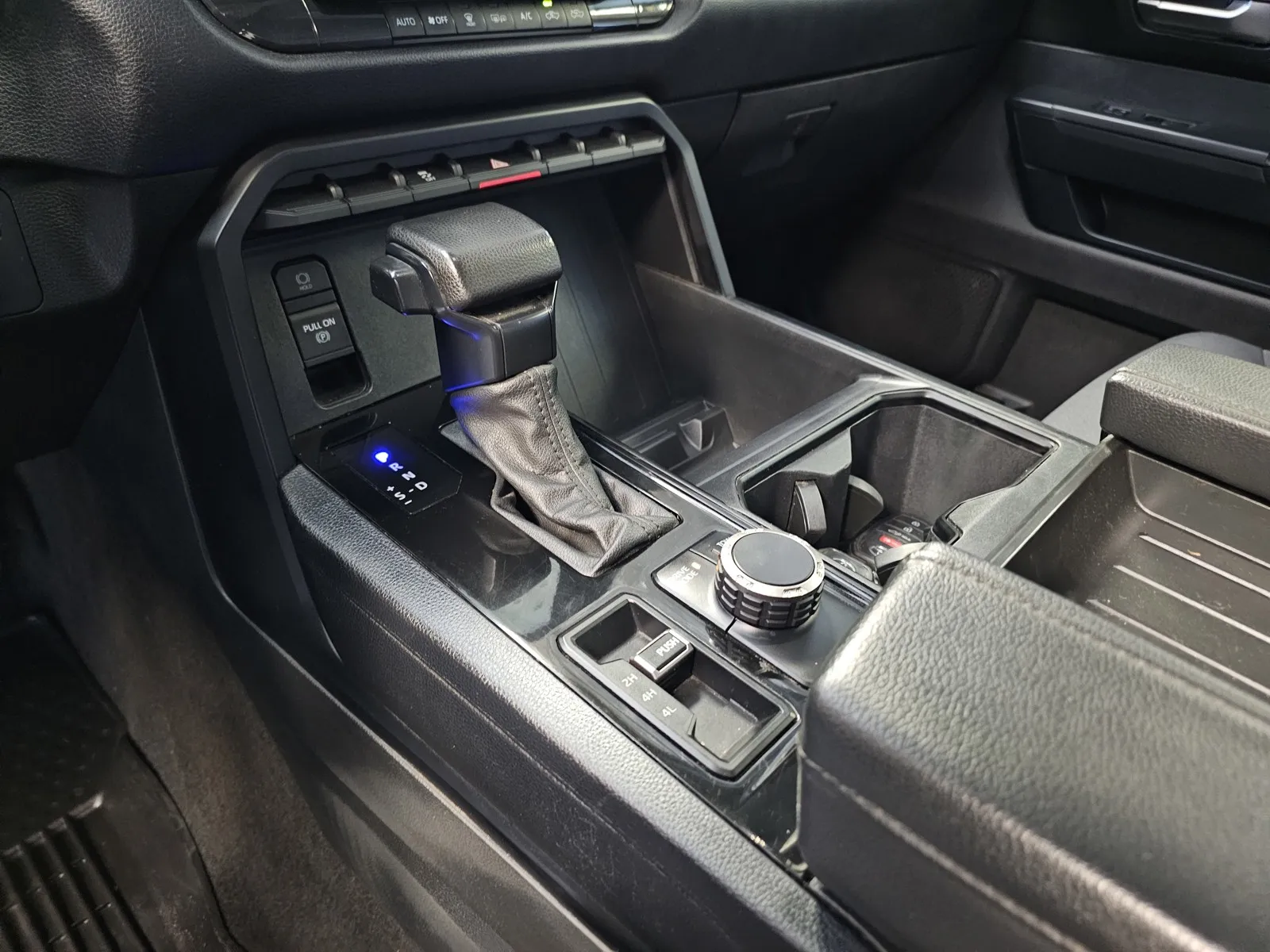 Toyota Tundra photo 20