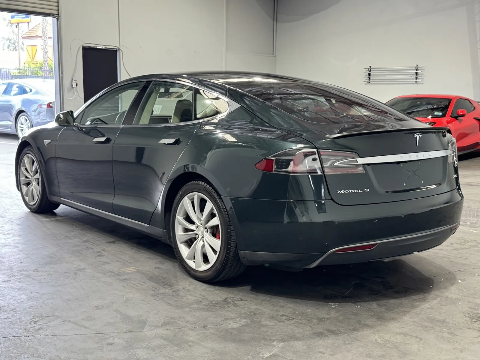 Vehicle Image 2
