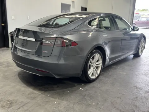 More photos of 2013 Tesla Model S Performance P85 at Premium Autos - Norco, CA