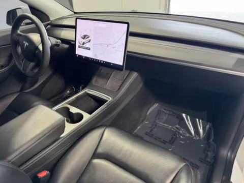 More photos of 2021 Tesla Model Y Long Range at Premium Autos - Norco, CA