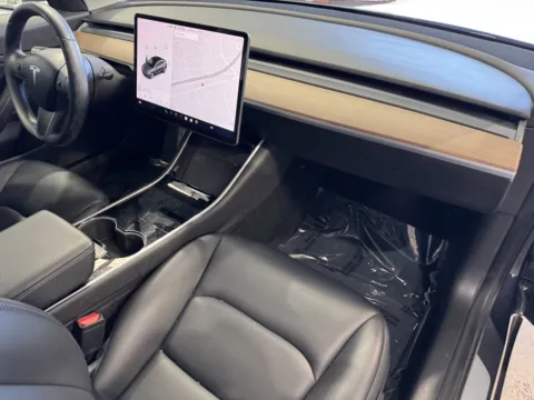 More photos of 2018 Tesla Model 3 Long Range at Premium Autos - Norco, CA