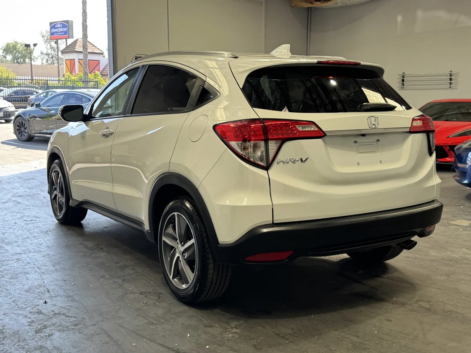 Honda HR-V photo 2