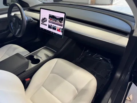 More photos of 2022 Tesla Model 3 Long Range at Premium Autos - Norco, CA