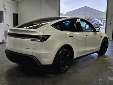 More photos of 2026 Tesla Model Y Long Range at Premium Autos - Norco, CA