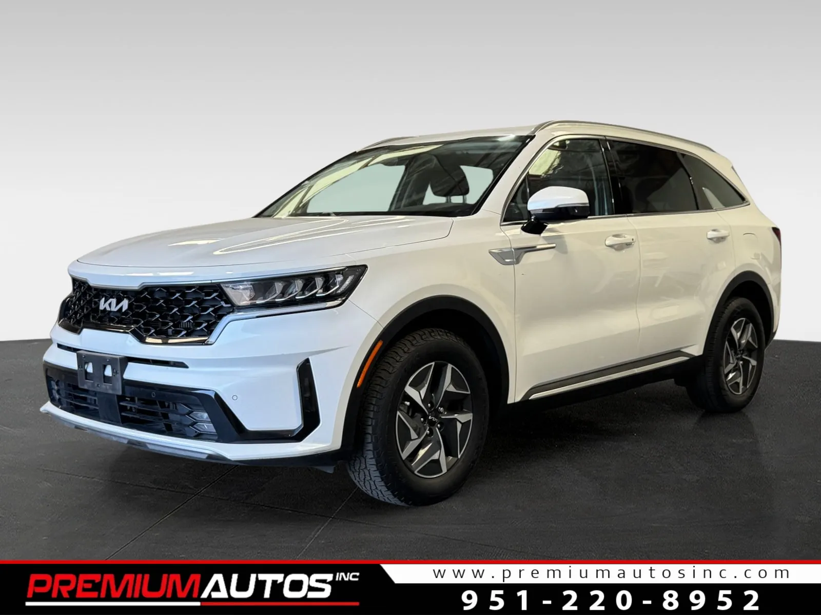 2023 Kia Sorento EX Hybrid AT's photo