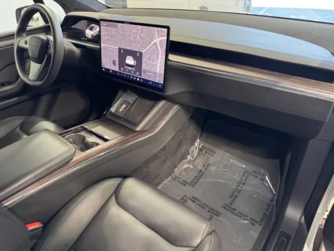 More photos of 2023 Tesla Model X ****7 SEATER*** at Premium Autos - Norco, CA