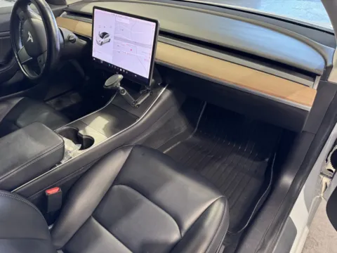 More photos of 2020 Tesla Model 3 Performance at Premium Autos - Norco, CA