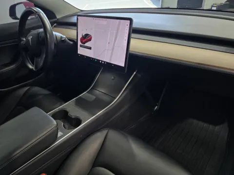 More photos of 2019 Tesla Model 3 at Premium Autos - Norco, CA
