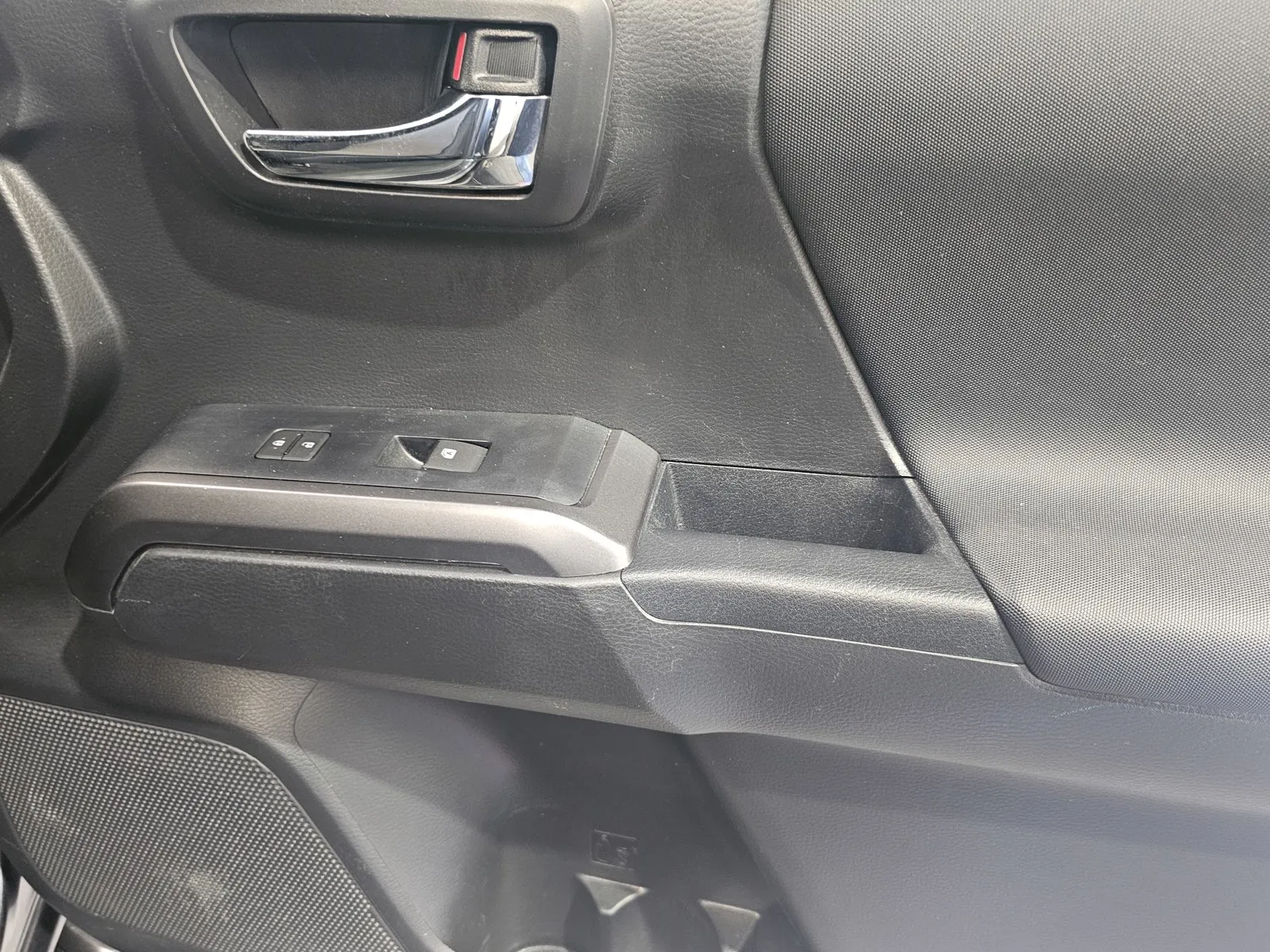 Toyota Tacoma photo 6