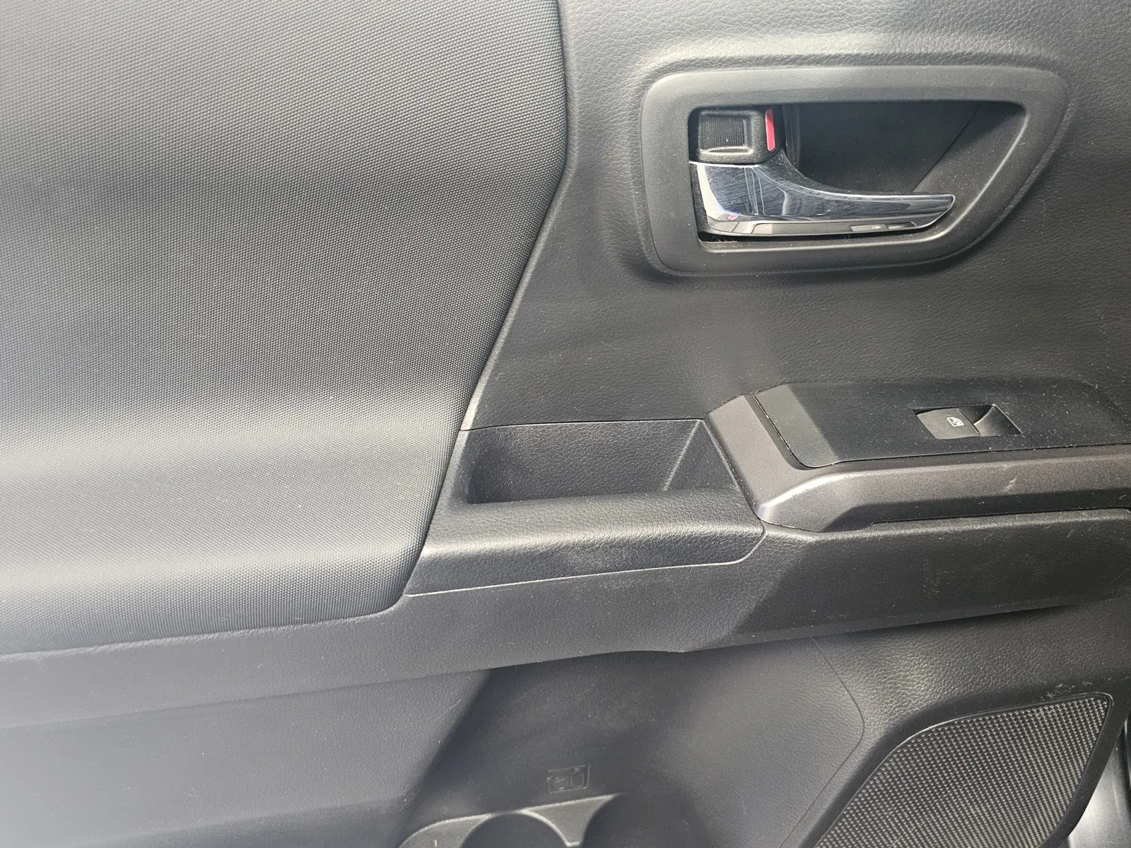 Toyota Tacoma photo 13