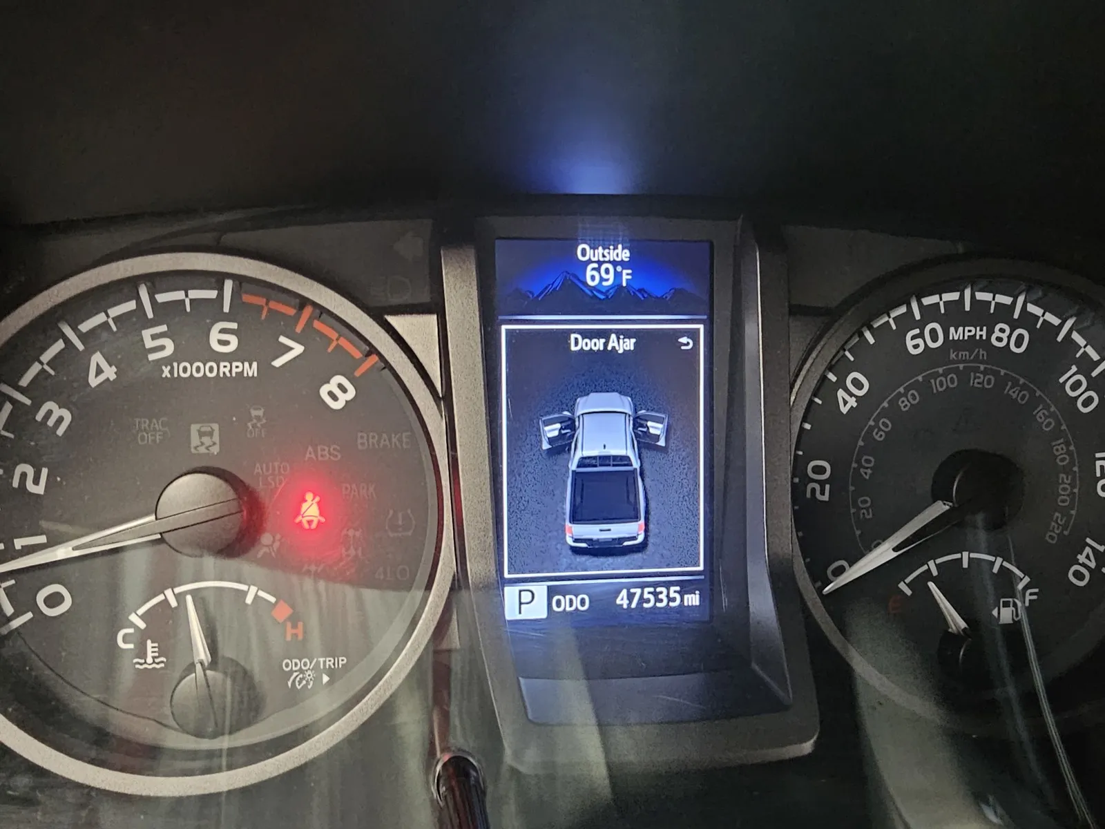 Toyota Tacoma photo 16