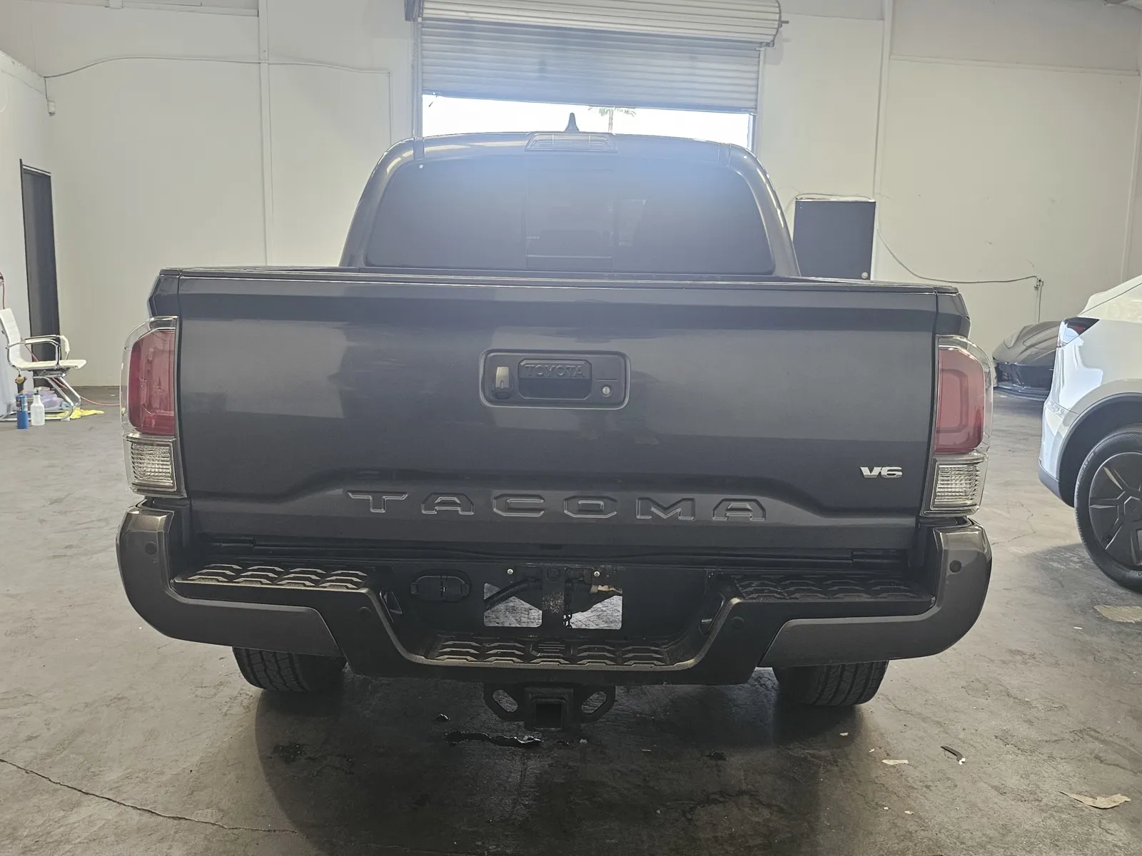 Toyota Tacoma photo 3