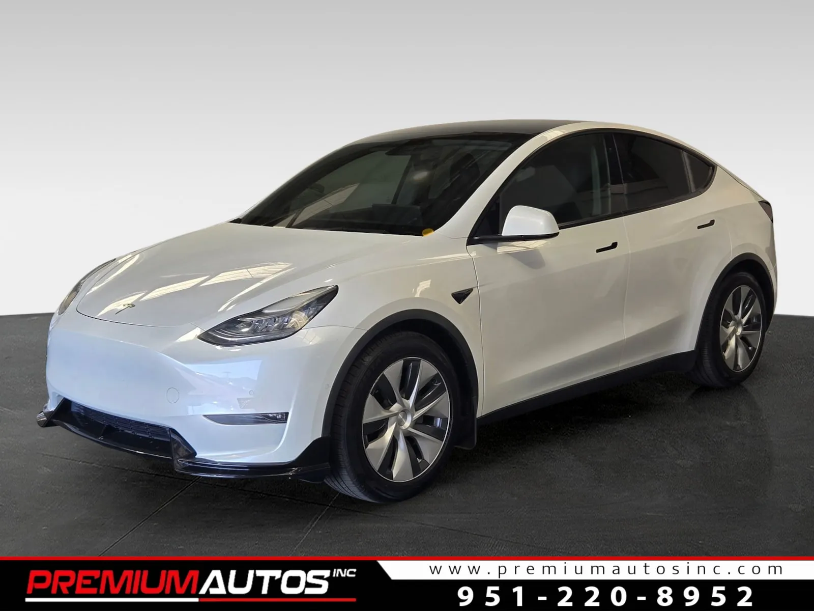 White 2021 Tesla Model Y Long Range****7 SEATER*** for sale in Norco, CA