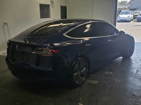 More photos of 2020 Tesla Model 3 at Premium Autos - Norco, CA