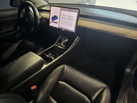 More photos of 2020 Tesla Model 3 at Premium Autos - Norco, CA