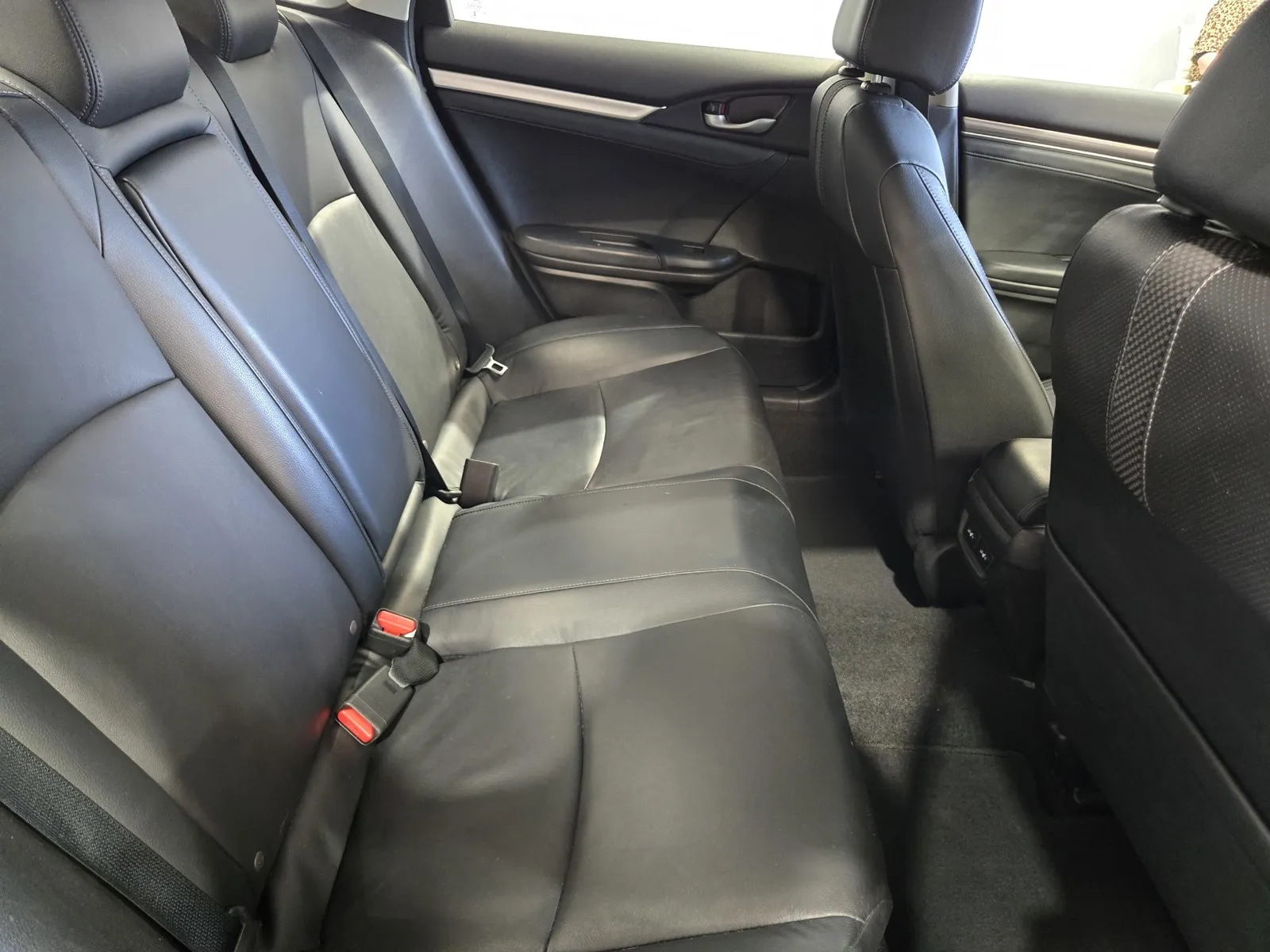 Honda Civic photo 8