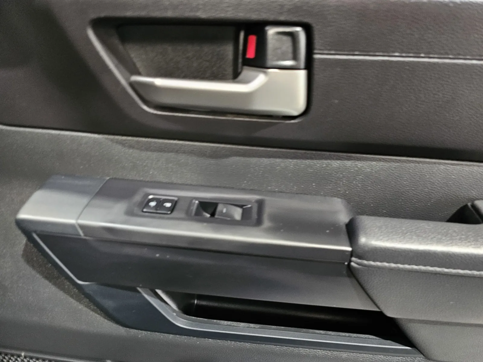 Toyota Tundra photo 6