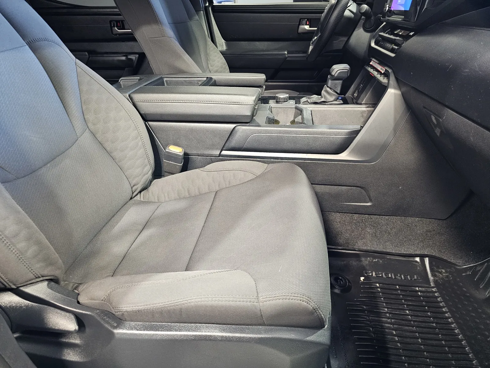 Toyota Tundra photo 7