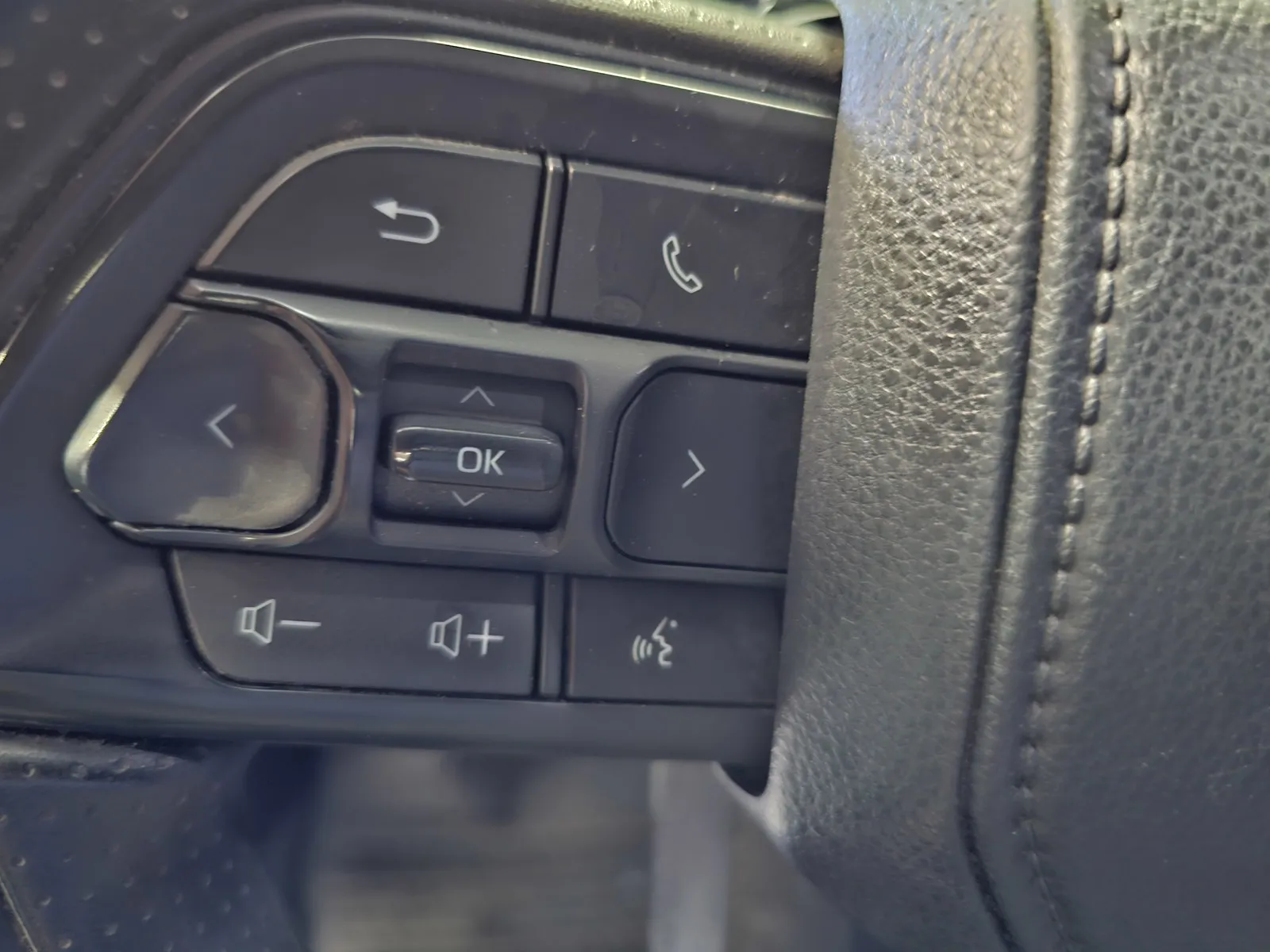 Toyota Tundra photo 16