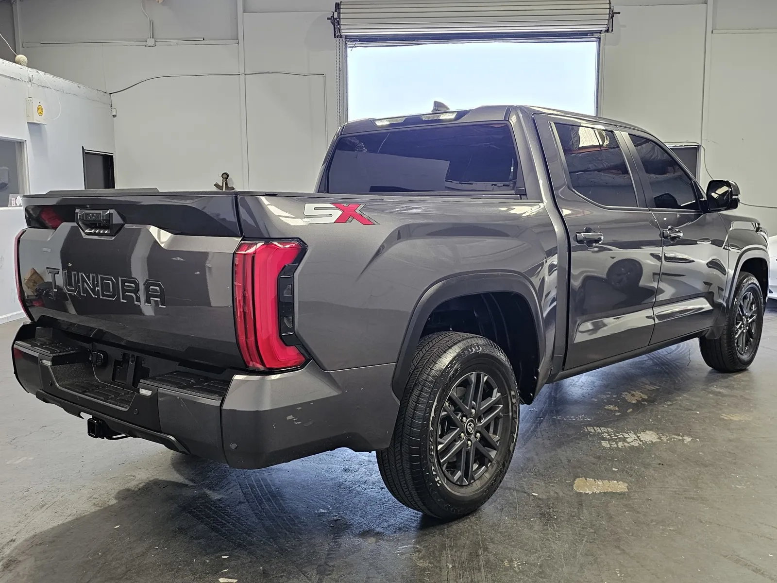 Toyota Tundra photo 4