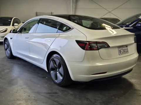 Photos of 2018 Tesla Model 3 Long Range for sale in Norco, CA at Premium Autos - Norco
