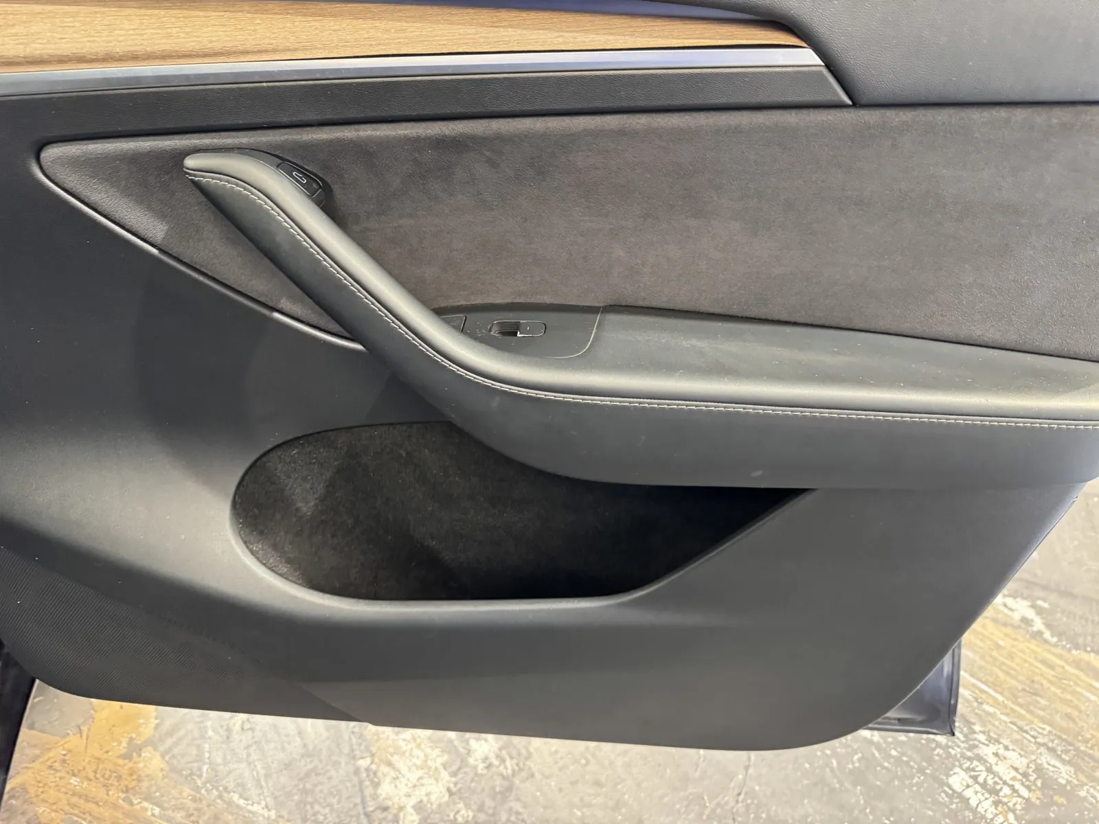 Tesla Model Y photo 7