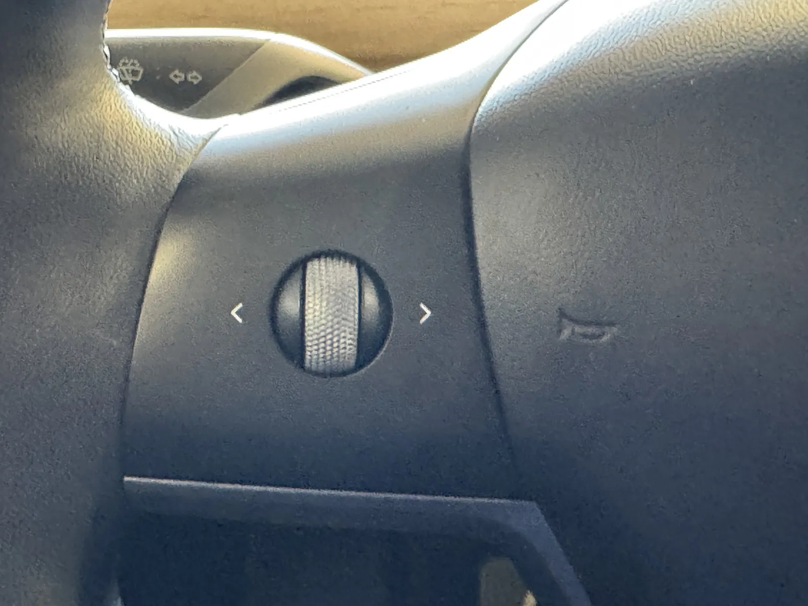 Tesla Model Y photo 21