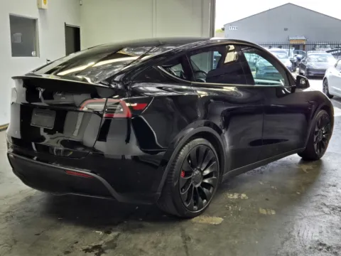 More photos of 2023 Tesla Model Y Performance at Premium Autos - Norco, CA