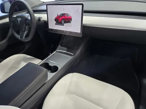 More photos of 2024 Tesla Model Y Long Range at Premium Autos - Norco, CA